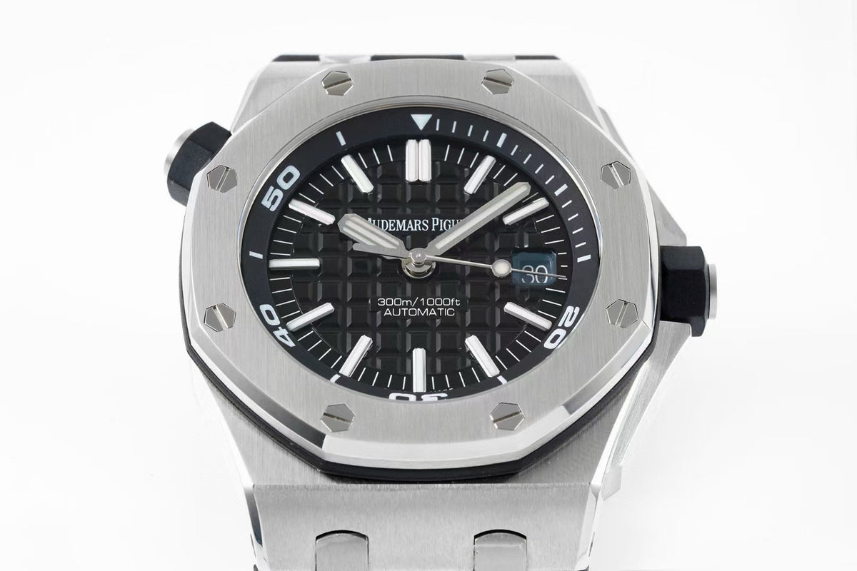 Audemars Piguet Royal Oak Offshore 15710 42mm Automatic Watch APS Factory