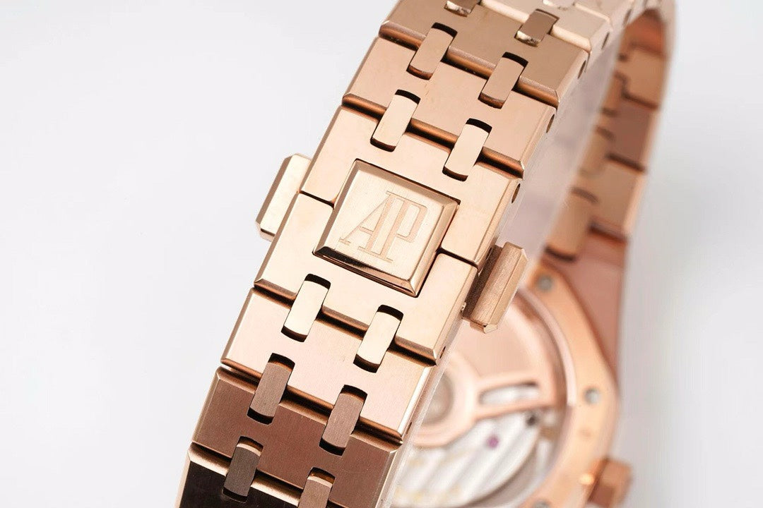 Audemars Piguet Royal Oak Ladies Automatic Watch 34mm, Ref.77350 / 77351