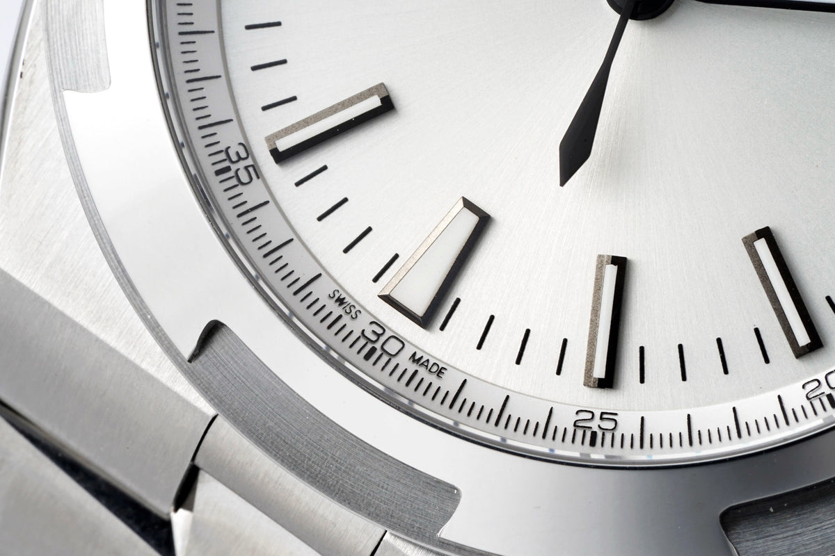 Vacheron Constantin Overseas 4500 Watch 41mm | Modified Cal.5100 Movement, Quick Release Bracelet