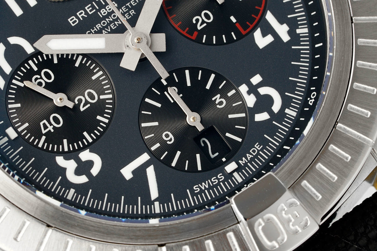BREITLING Avenger B01 Chronograph 45mm Pilot Watch | BLS Factory Cal.B01 Modified Movement