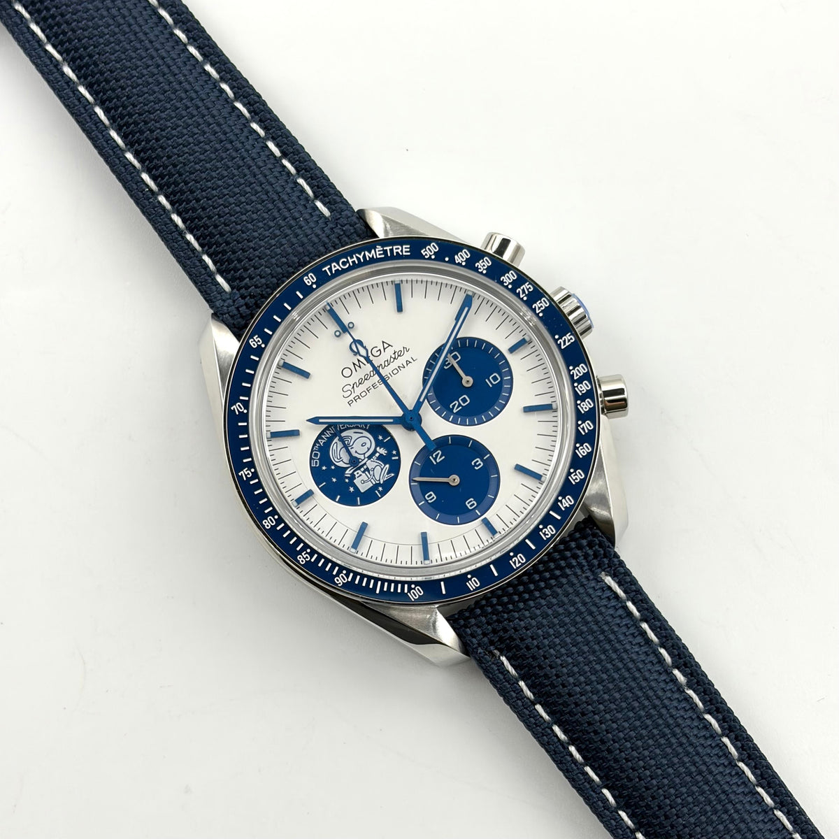 Omega Speedmaster Snoopy Award 42mm Manual Chronograph Watch Black Nylon Strap