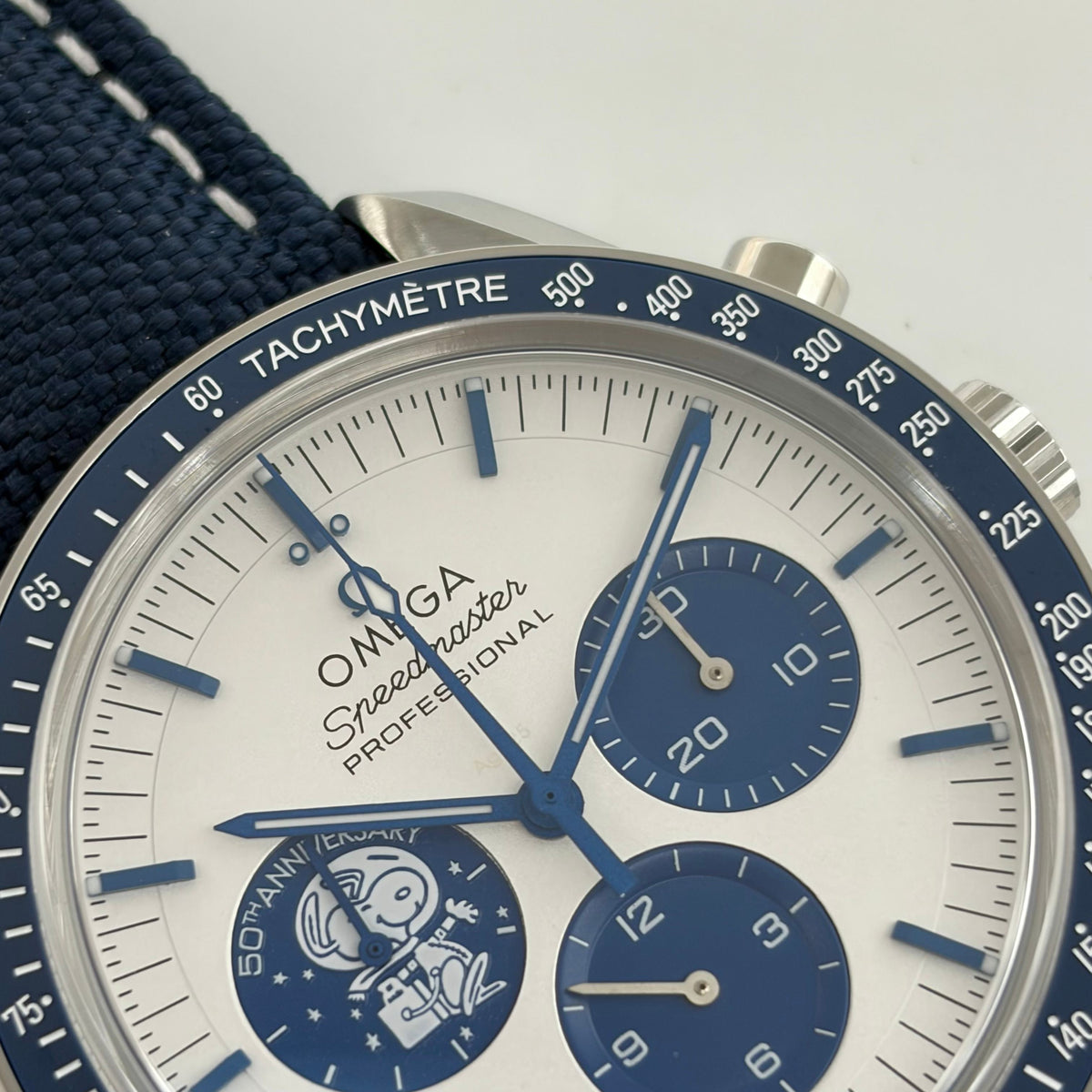 Omega Speedmaster Snoopy Award 42mm Manual Chronograph Watch Black Nylon Strap
