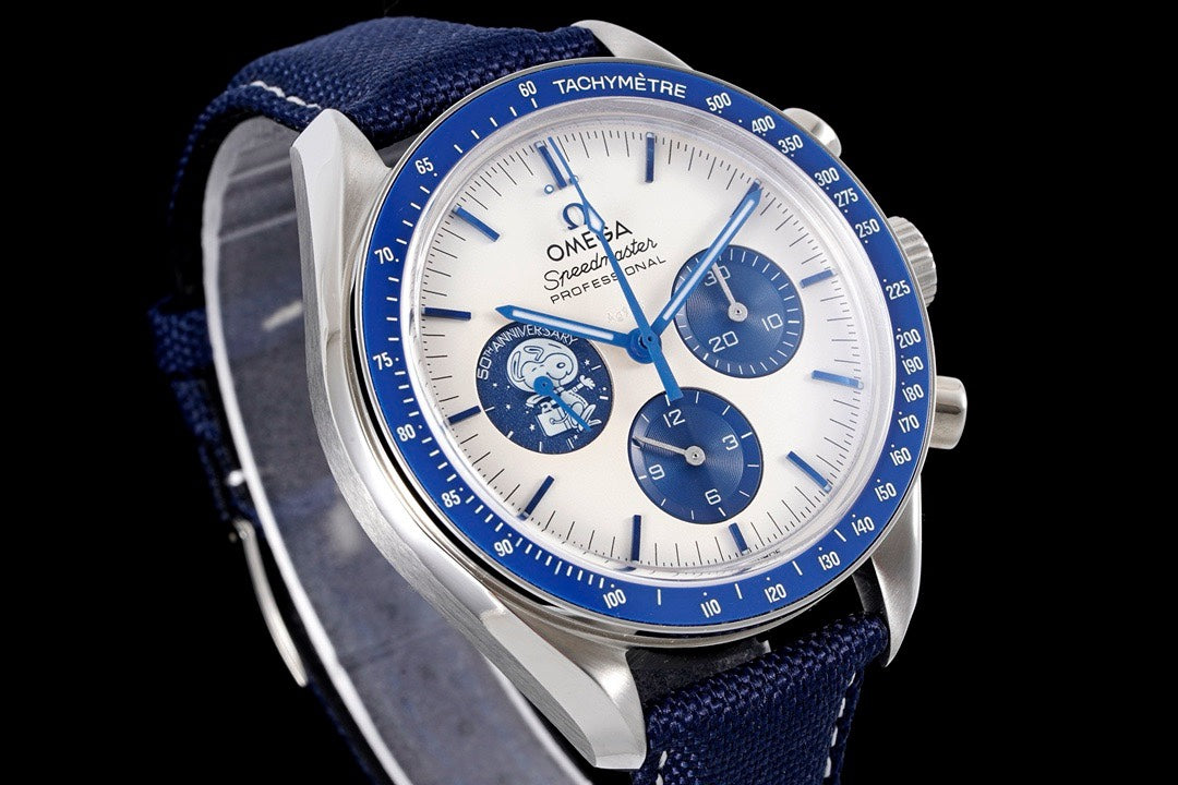 OMEGA Speedmaster Moonwatch 3861 Caliber Moonshine 18K Gold Chronograph 42mm