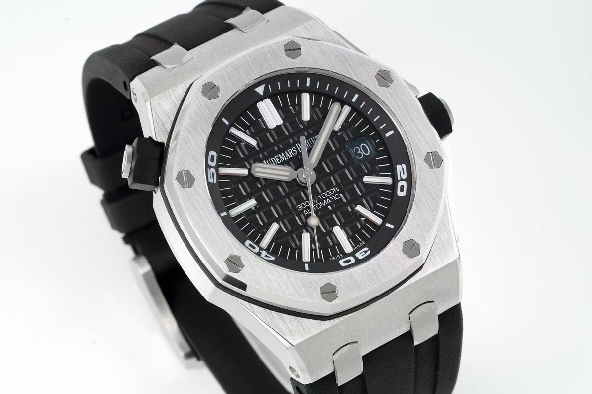 Audemars Piguet Royal Oak Offshore 15710 42mm Automatic Watch APS Factory