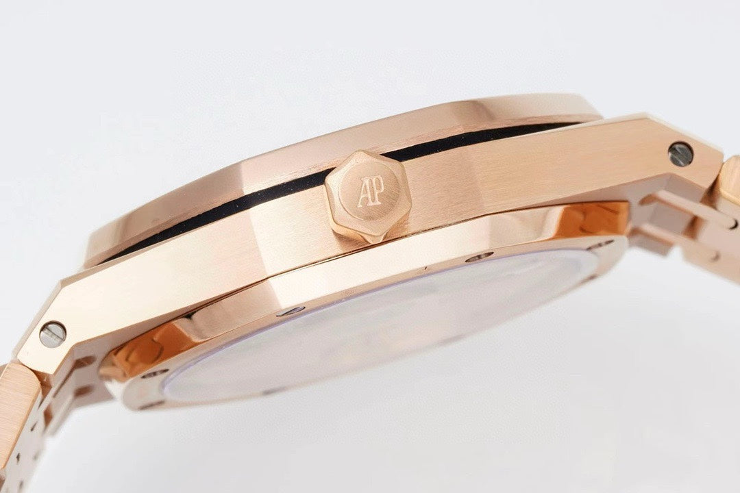 Audemars Piguet Royal Oak Ladies Automatic Watch 34mm, Ref.77350 / 77351