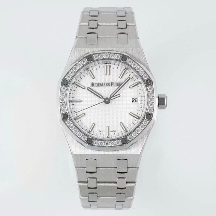 Audemars Piguet Royal Oak Ladies Automatic Watch 34mm, Ref.77350 / 77351