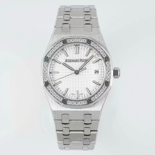Audemars Piguet Royal Oak Ladies Automatic Watch 34mm, Ref.77350 / 77351